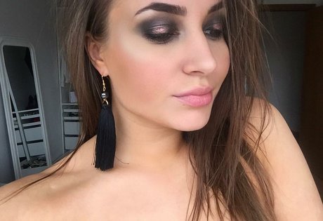 Katrina Maria star art gallery