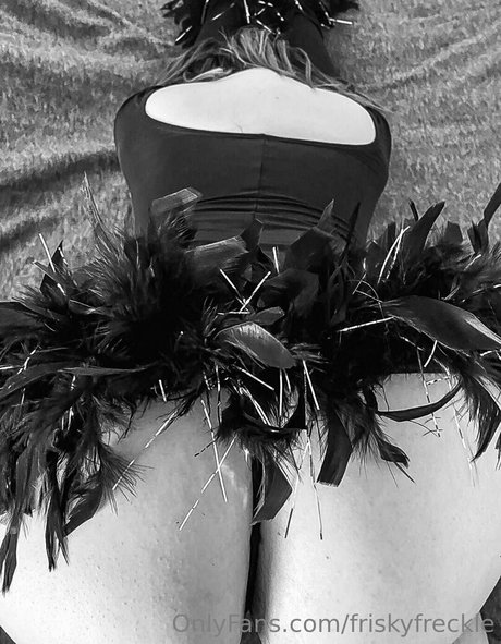 friskyfreckle porn model img