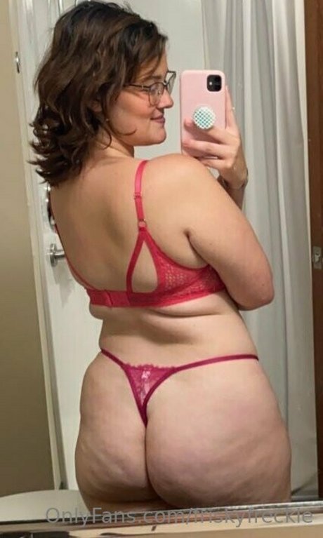 friskyfreckle model free pics