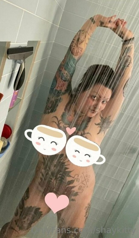 shaykitty naked model pic