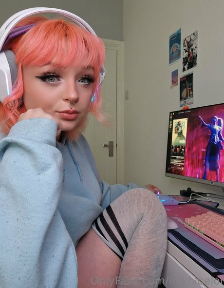 itskhloelol adult star image