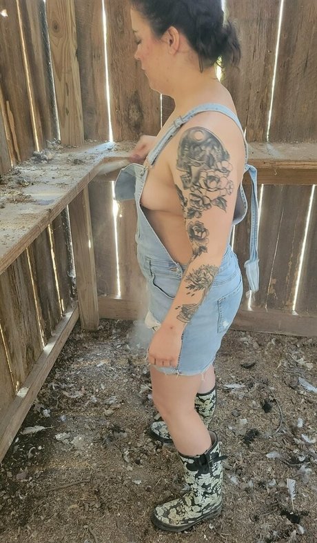 axumms pretty actress pic