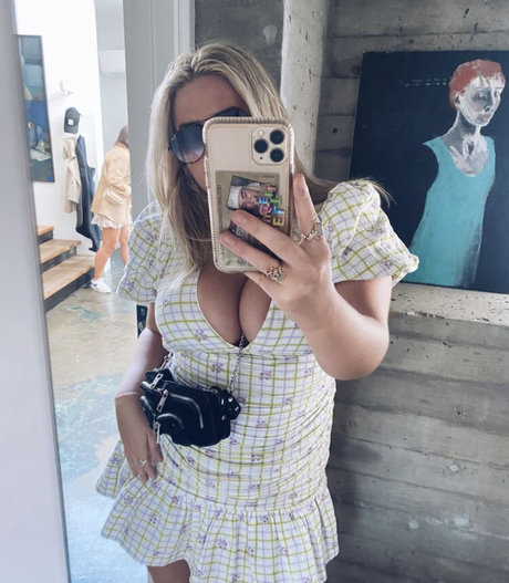 Anna K model pretty pics