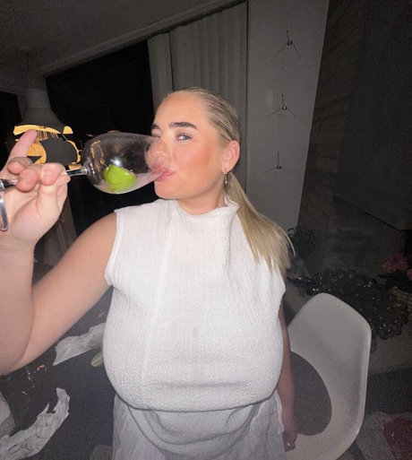 Anna K exclusive pornstar photos