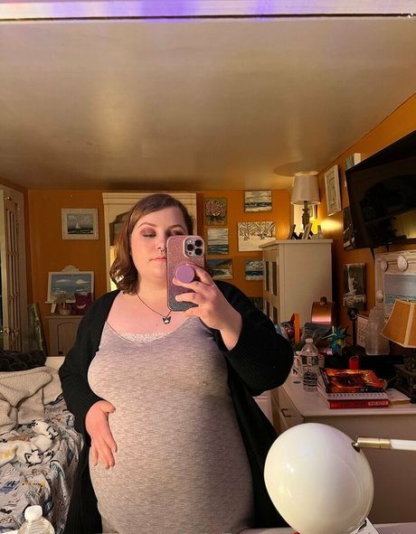 gothbelly pornstar exclusive img