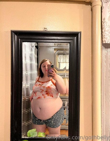 gothbelly art actress galleries