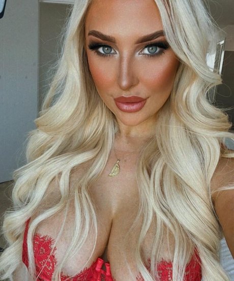 __ninaraee nudes pornstar pics