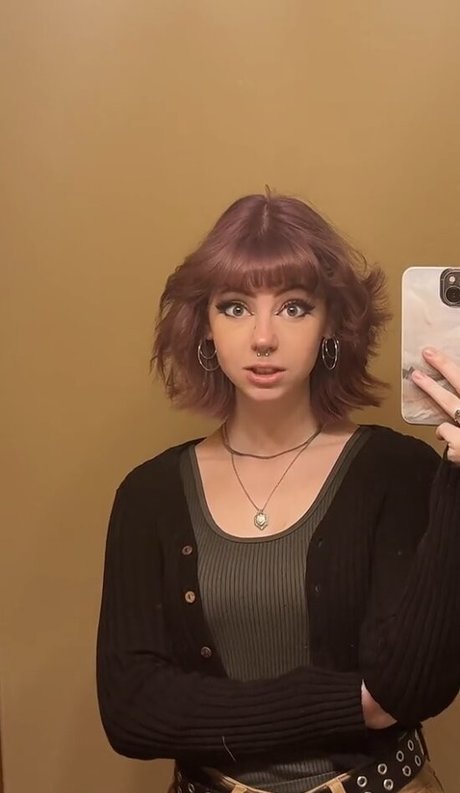 OkayGnomie adult star img