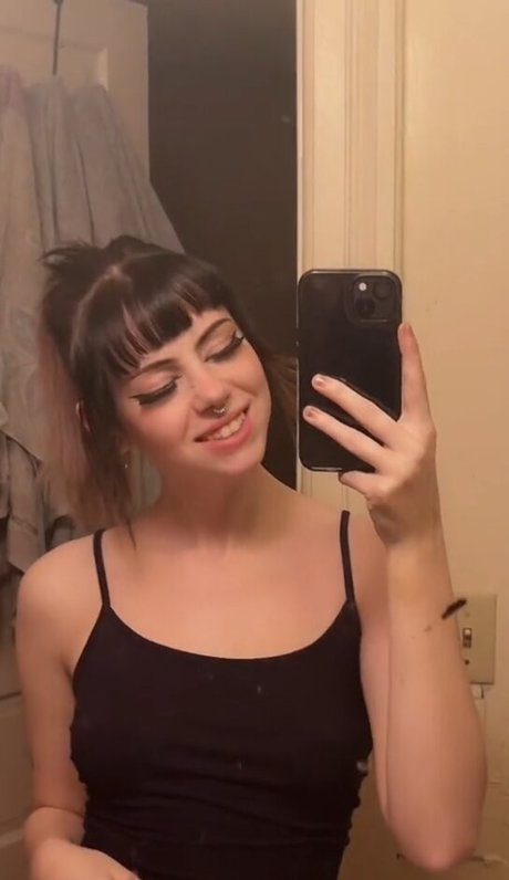 OkayGnomie pretty pornstar archive