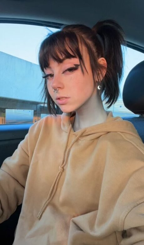 OkayGnomie free star pic