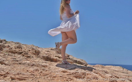 milf mom onlyfans beautiful picture