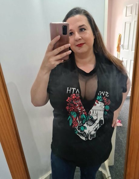 Kelly K Cups exclusive star pic