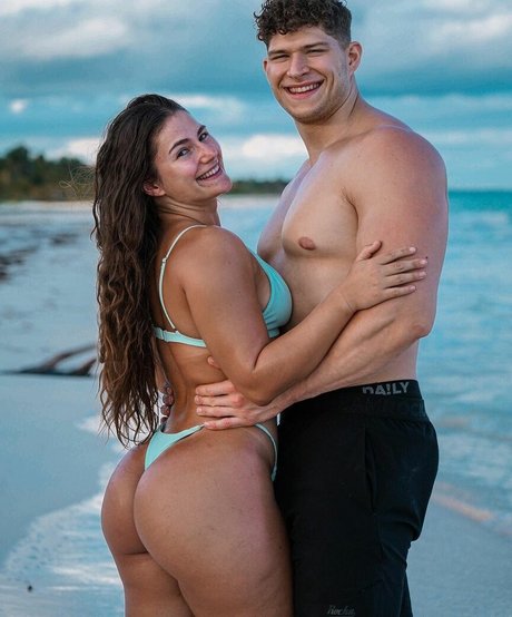 Leonie K model sexy picture