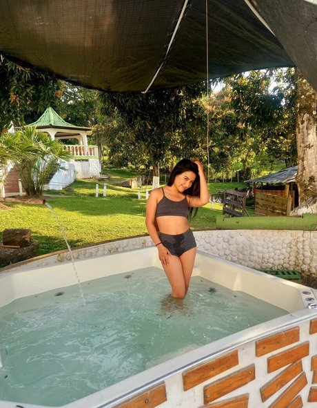 selenafuego hd star image