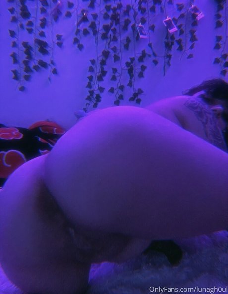 Lunaghoul model porn image