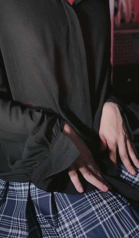 babe brunette onlyfans sexy nude image