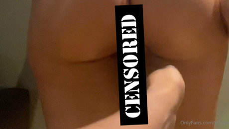 ellyxo model erotic photo