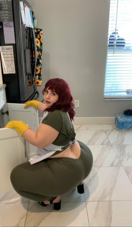 juicycontent hot actress photos