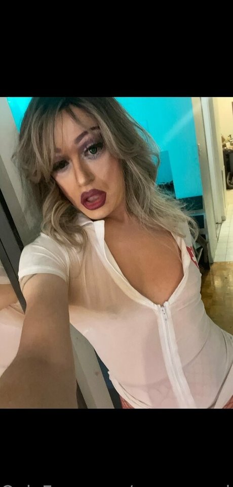 queenmarlagonzo star nude image