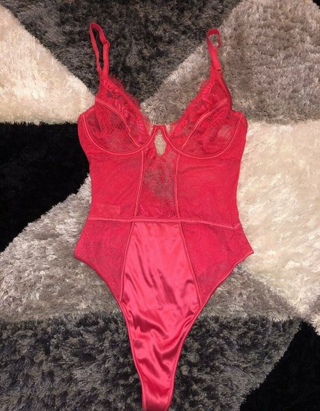 Summer Milton Keynes model hd images