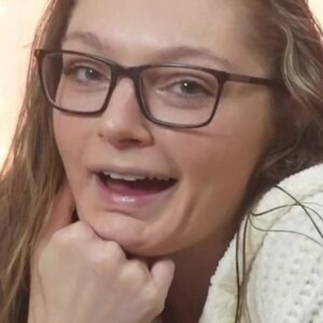 Curves 4 daze star nudes pics