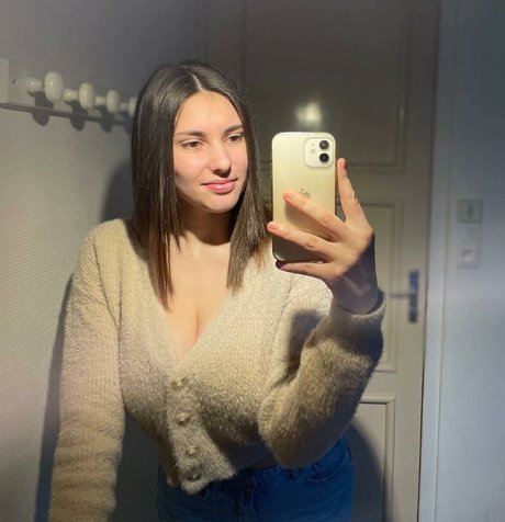 Clarisse Dupont star naked image