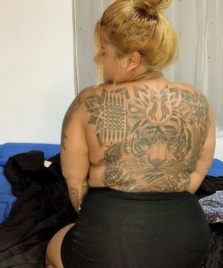 SaRa Chubby free pornstar image