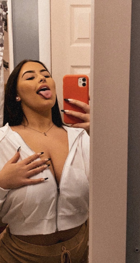 Jaley S nice actress pics