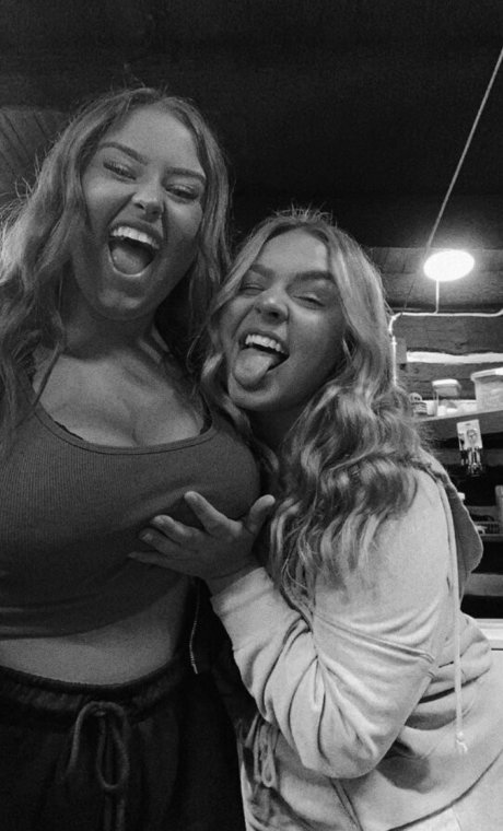 Jaley S nice actress img