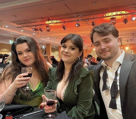 teen asian onlyfans free porn photo