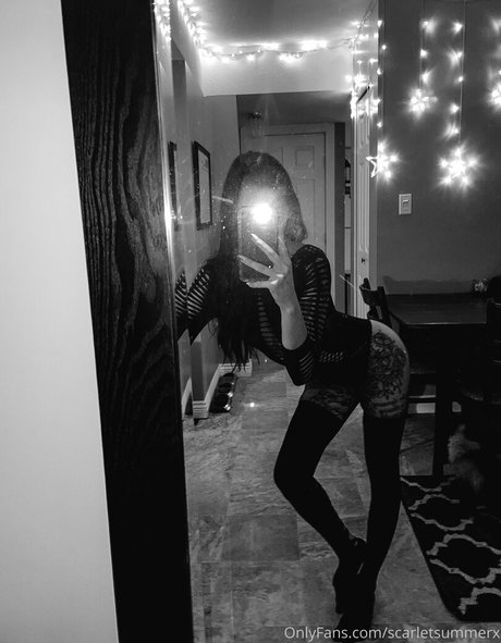 scarletsummerx Quick photo