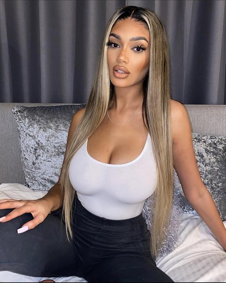 Carina Griff hot star photo