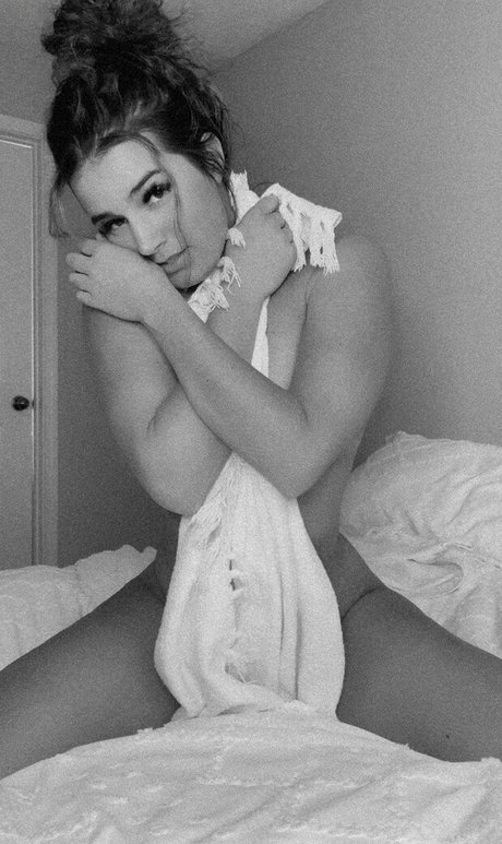 Tristin Lowe star perfect image