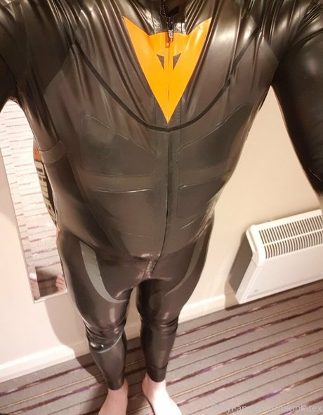 neonlatex porn star photo