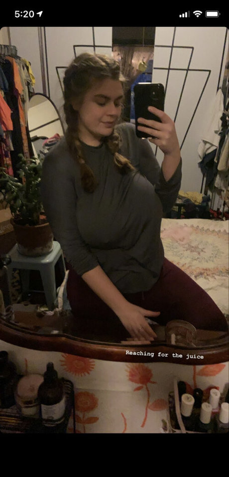 Summie beautiful actress images