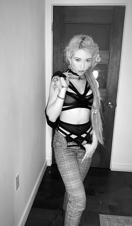 modeljenn top model pics