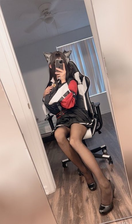 Jessica Milkybar naked model image