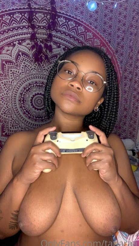 tatiaraa best model picture