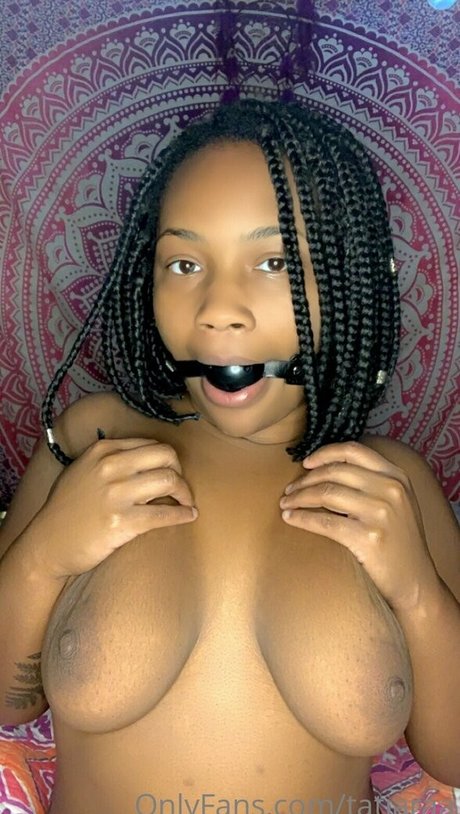 tatiaraa Quick photo