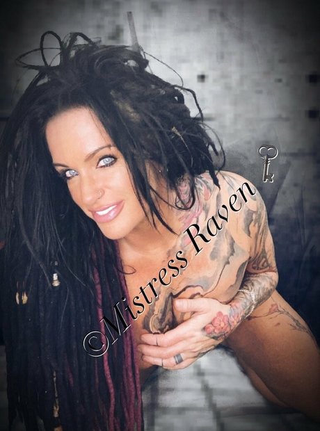 immistressraven nude actress galleries
