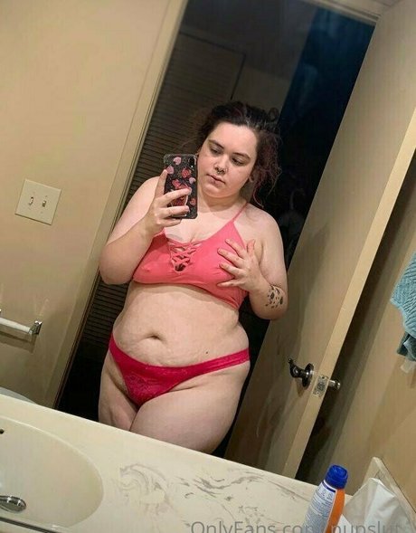 pupslut_ naked star photo