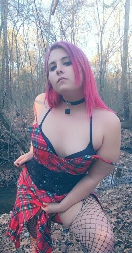 rrazorbabefree model erotic pics