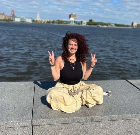 Goddess Dystopia Quick photo