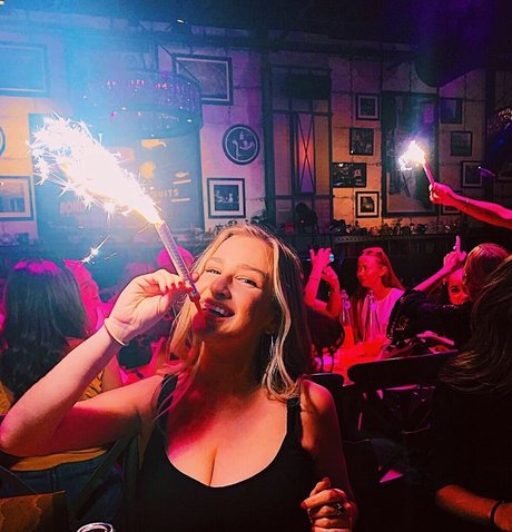 Taylor Z pornstar exclusive pic