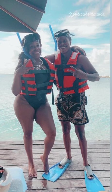 Niecy Nash best model images