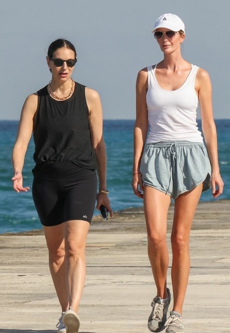 Ivanka Trump pornstar top picture