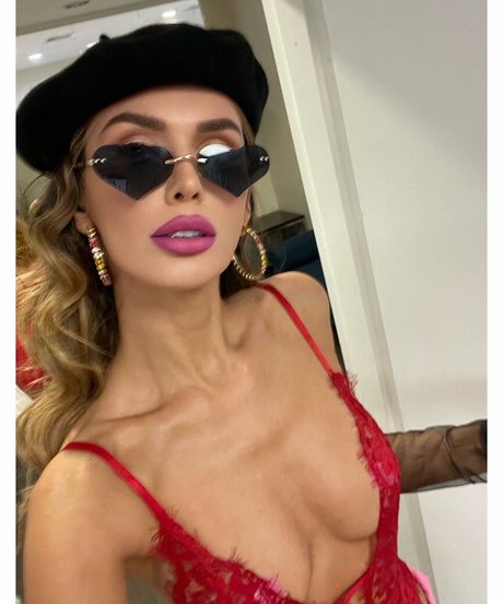 skinny onlyfans pretty images