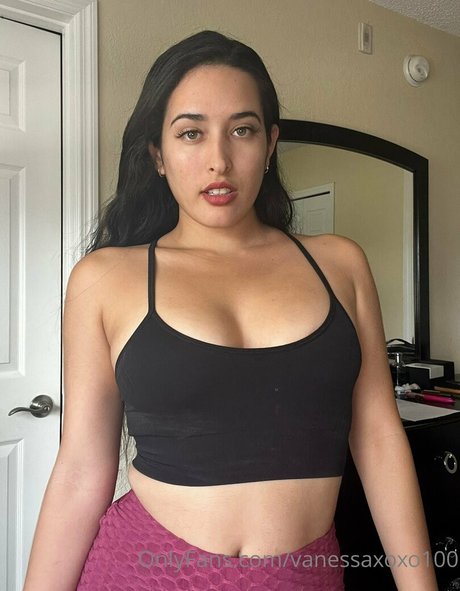 vanessaxoxo100 nudes model galleries