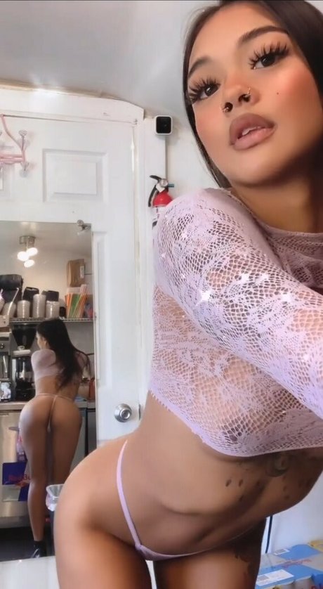 cheekychynaa star perfect pic