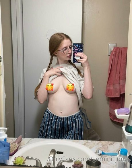 gemini jones pornographic star galleries